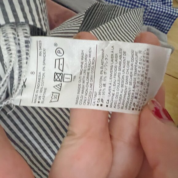 Banana Republic Seersucker Off Shoulder White Grey Striped Ruffle Dress Size 8 - Picture 8 of 8